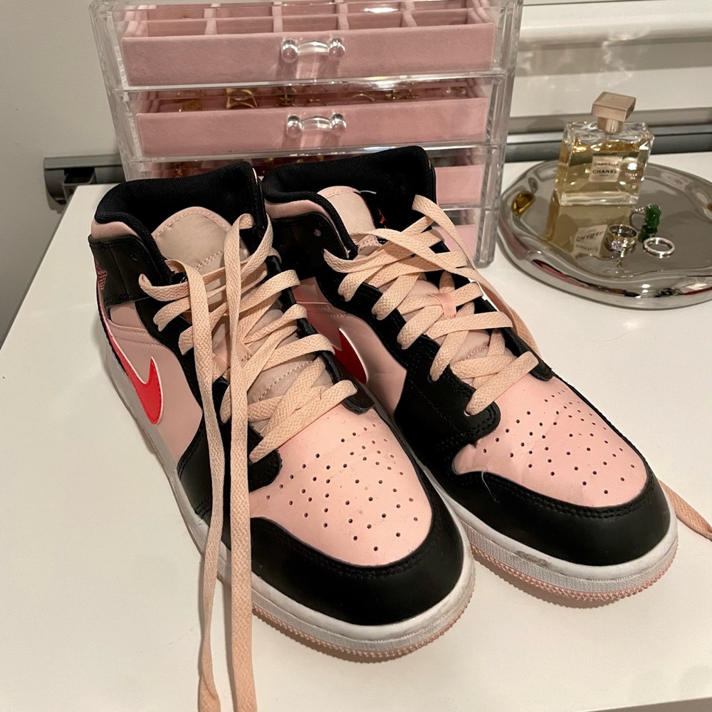 Nike air Jordan 1 Big Kids mid GS ‘black pink crimson’